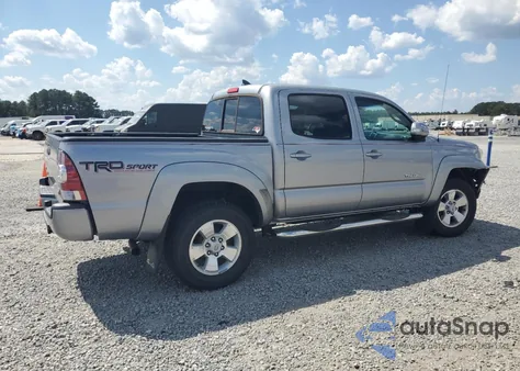2015 Toyota Tacoma Double Cab z USA, uszkodzony, nr VIN 3TMLU4ENXFM199576